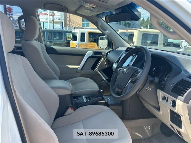Toyota LAND CRUISER PRADO 2017 8907417-6