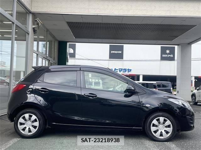 Mazda DEMIO 2013 8907993-6