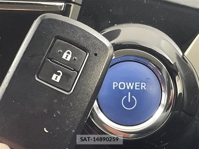 Toyota PRIUS 2018 8938649-9