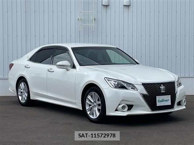 Toyota CROWN 2013 8680557-0