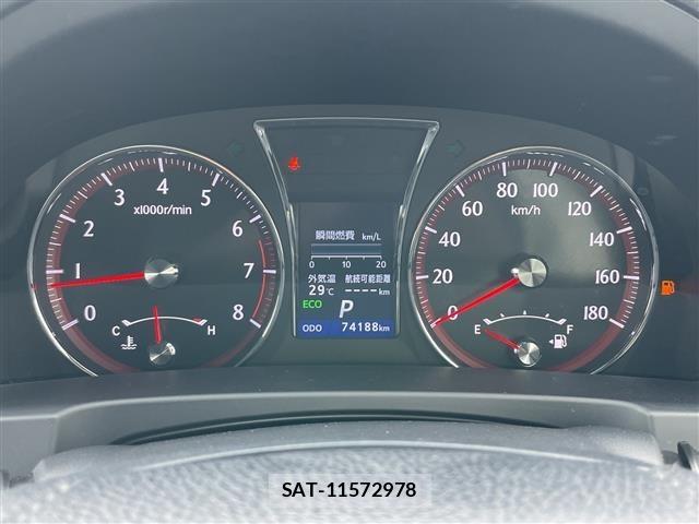 Toyota CROWN 2013 8680557-4