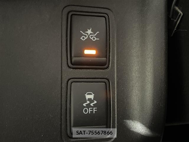 Nissan SERENA 2017 8927107-1