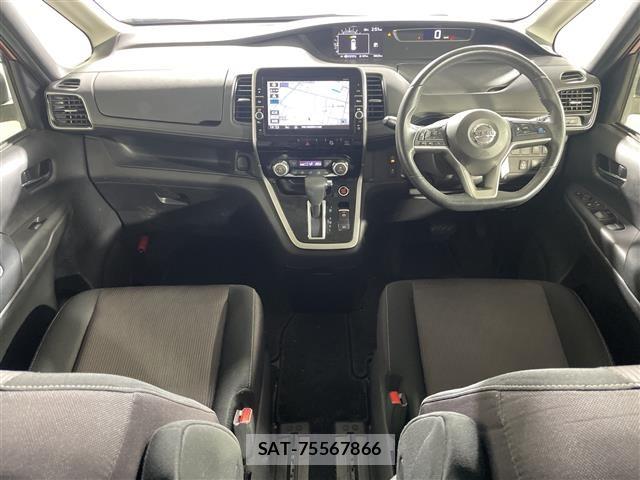 Nissan SERENA 2017 8927107-15