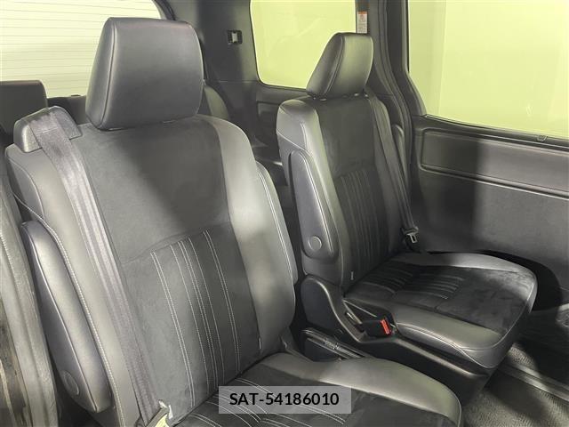 Toyota ESQUIRE 2020 8908818-8