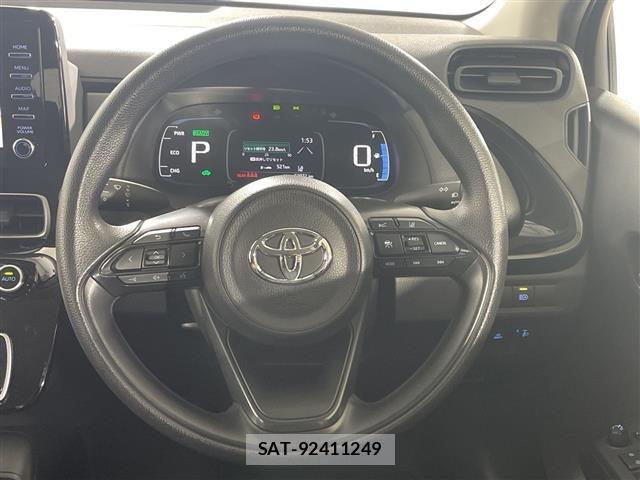 Toyota AQUA 2022 8705691-7