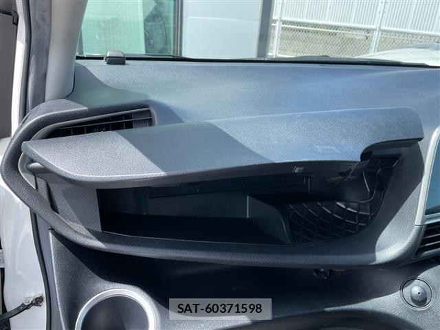 Toyota SIENTA 2021 8671657-6