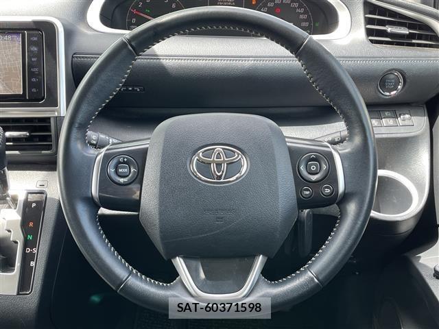 Toyota SIENTA 2021 8671657-7