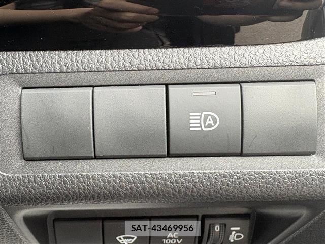 Toyota AQUA 2025 8705698-1