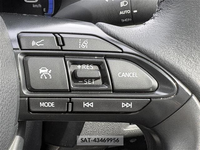 Toyota AQUA 2025 8705698-19