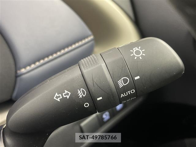 Toyota AQUA 2023 8948464-9