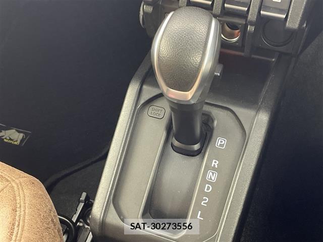 Suzuki JIMNY SIERRA 2021 8700484-3