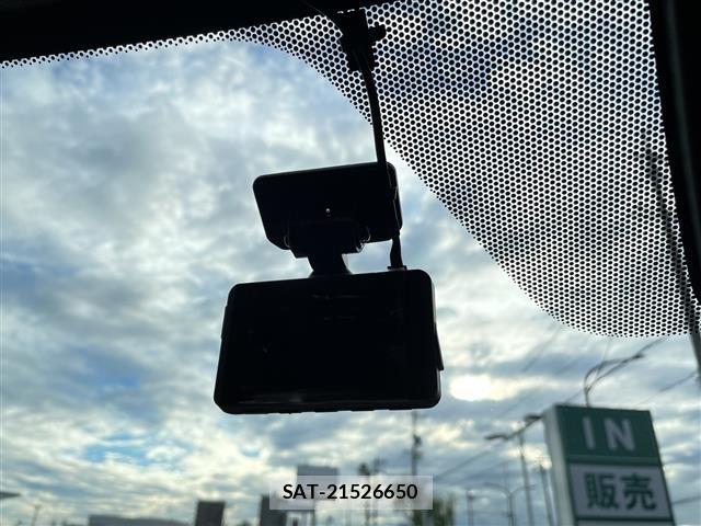 Mitsubishi ECLIPSE CROSS 2024 8926308-4