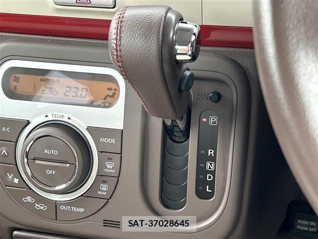 Suzuki LAPIN 2014 8933272-12