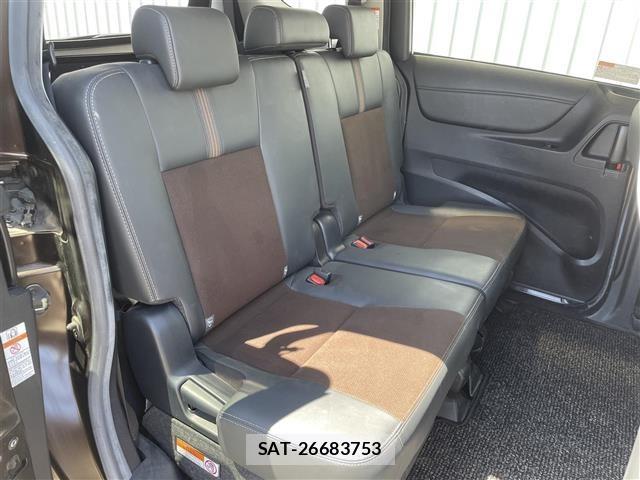 Toyota SIENTA 2020 8671678-9