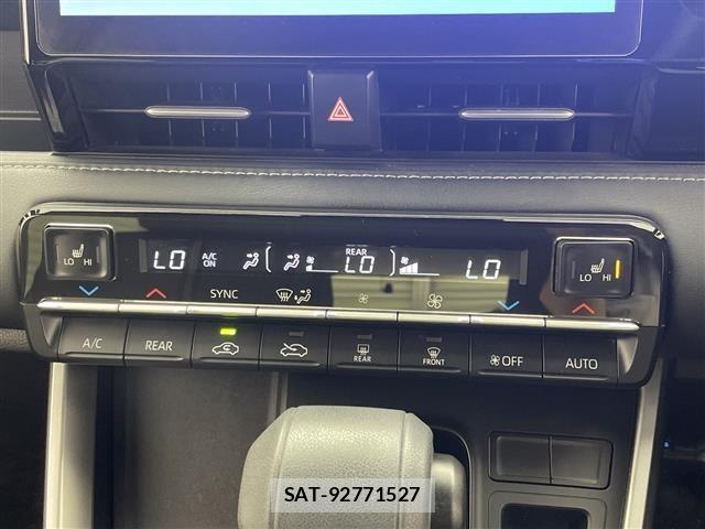 Toyota NOAH 2023 8683549-12