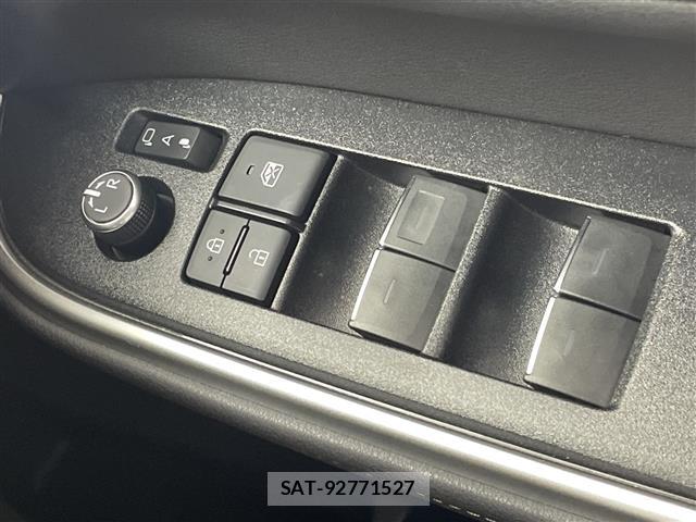 Toyota NOAH 2023 8683549-5