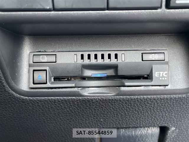 Toyota AQUA 2021 8705705-12