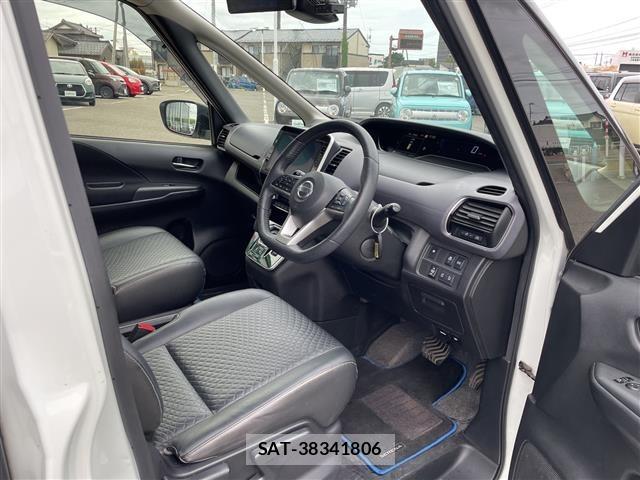 Nissan SERENA 2019 8927145-11