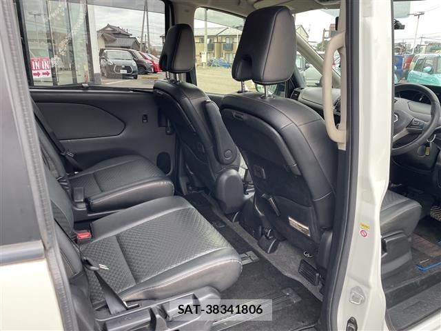 Nissan SERENA 2019 8927145-12