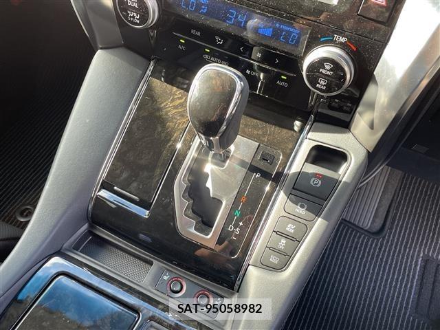 Toyota VELLFIRE 2016 8905260-12