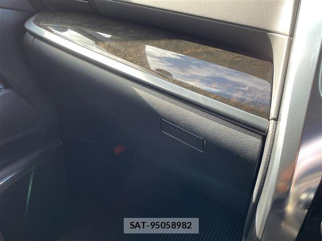 Toyota VELLFIRE 2016 8905260-4