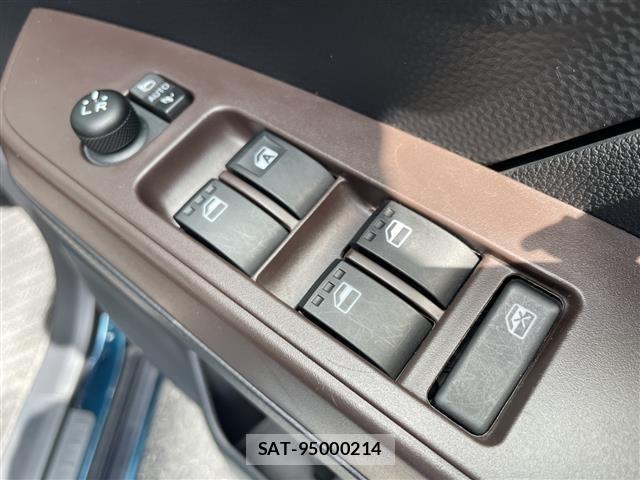 Toyota ROOMY 2019 8692470-10