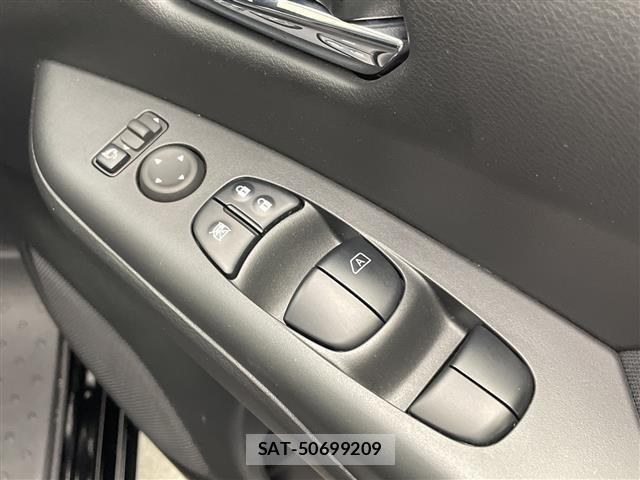 Nissan SERENA 2021 8927164-11