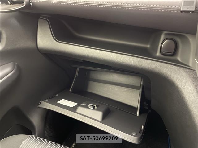 Nissan SERENA 2021 8927164-12