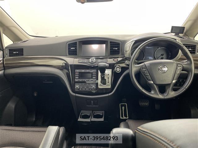Nissan ELGRAND 2015 8689718-15