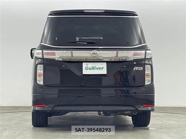 Nissan ELGRAND 2015 8689718-2