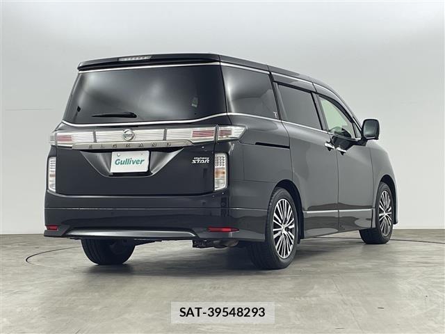 Nissan ELGRAND 2015 8689718-22