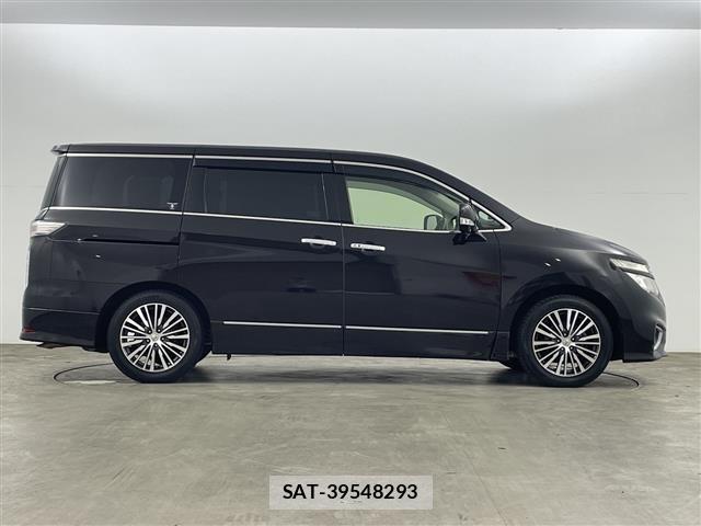 Nissan ELGRAND 2015 8689718-4