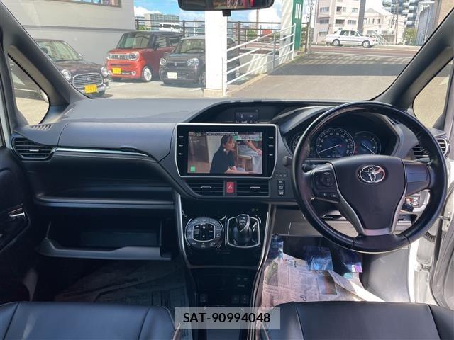 Toyota ESQUIRE 2020 8692642-6