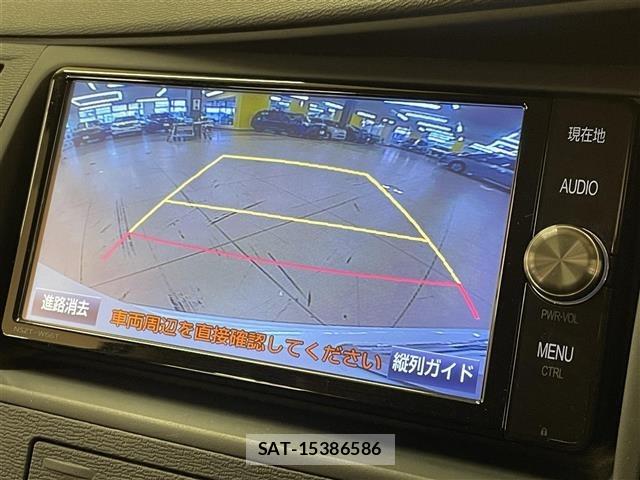 Toyota ISIS 2016 8947885-16