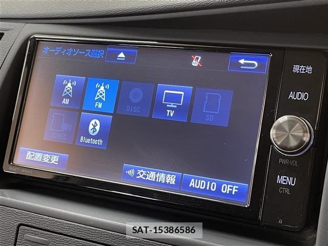 Toyota ISIS 2016 8947885-17