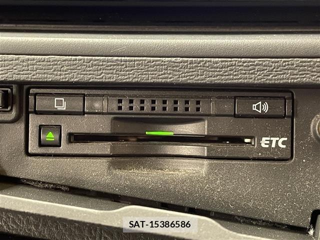 Toyota ISIS 2016 8947885-21