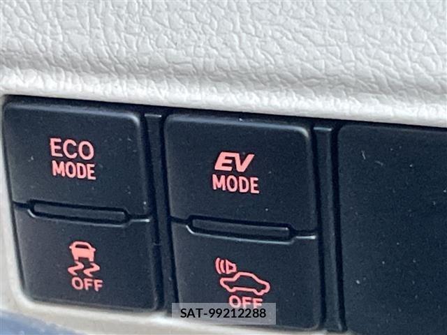 Toyota SIENTA 2015 8671699-1