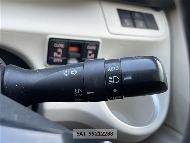 Toyota SIENTA 2015 8671699-10
