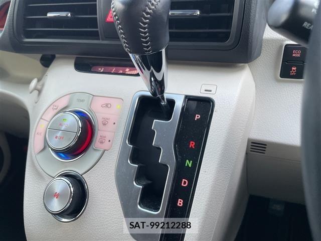 Toyota SIENTA 2015 8671699-20