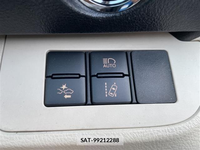 Toyota SIENTA 2015 8671699-21