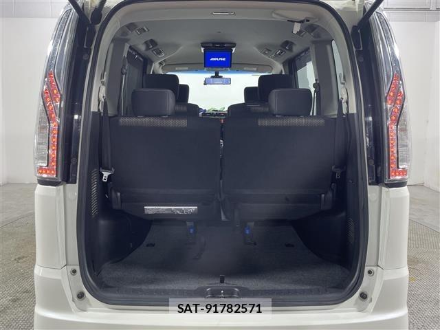 Nissan SERENA 2014 8927173-6