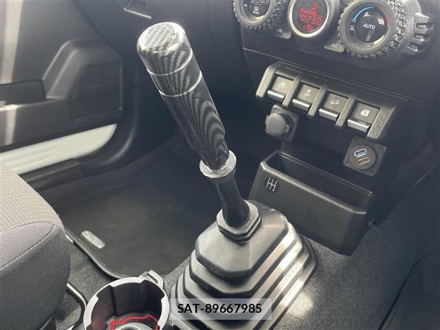 Suzuki JIMNY 2023 8748722-20