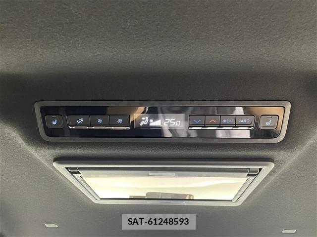 Toyota NOAH 2023 8683554-1