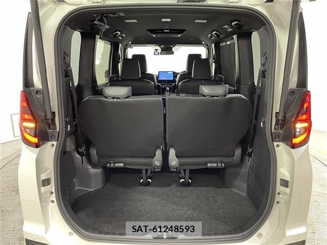 Toyota NOAH 2023 8683554-22