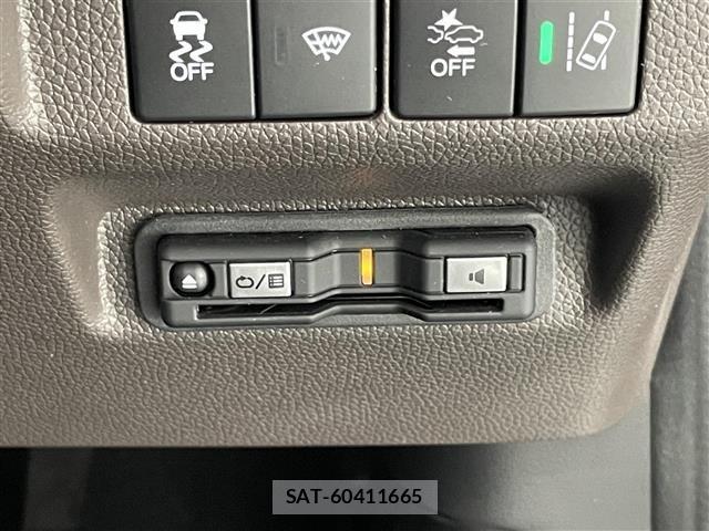 Honda FREED 2023 8684632-1