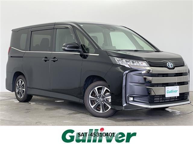 Toyota NOAH 2023 8683555-0