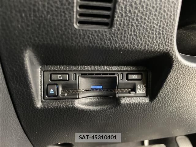 Toyota NOAH 2023 8683555-15