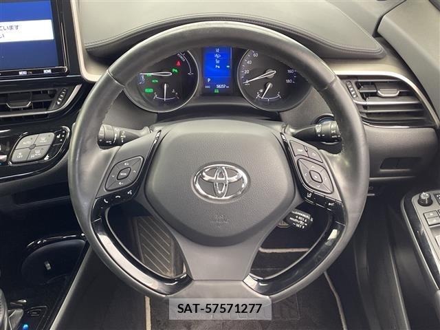 Toyota C-HR 2019 8684657-1