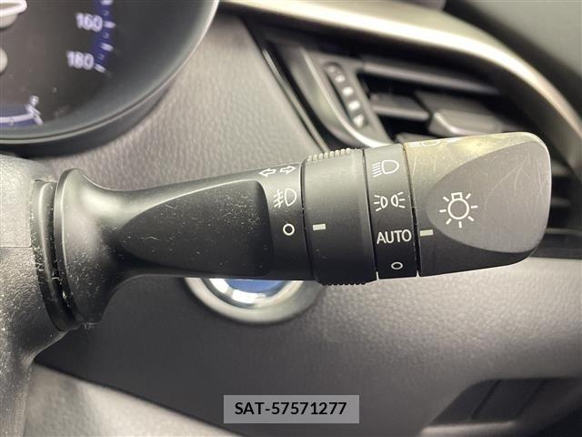 Toyota C-HR 2019 8684657-10