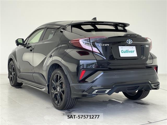 Toyota C-HR 2019 8684657-14